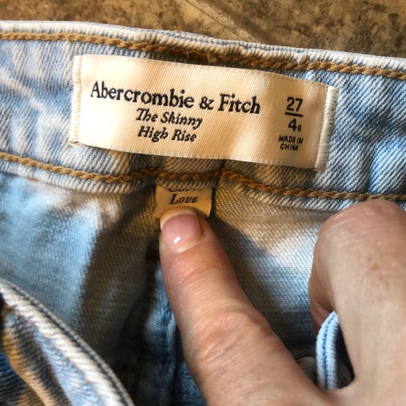 ABERCROMBIE Curve Love High Rise Split Hem Seamed Jeans NWT - Picture 11 of 16